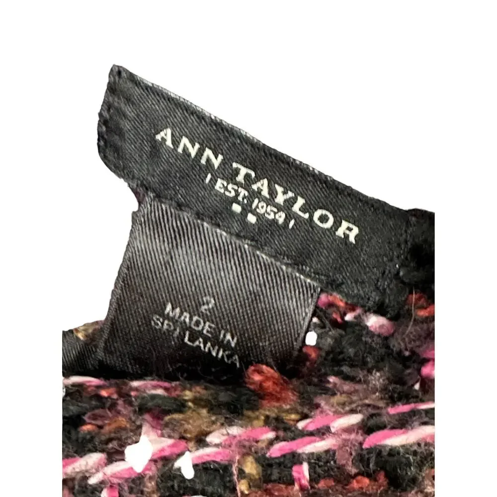 Elegant Tweed Skirt - Pink and Black - Picture 7 of 9